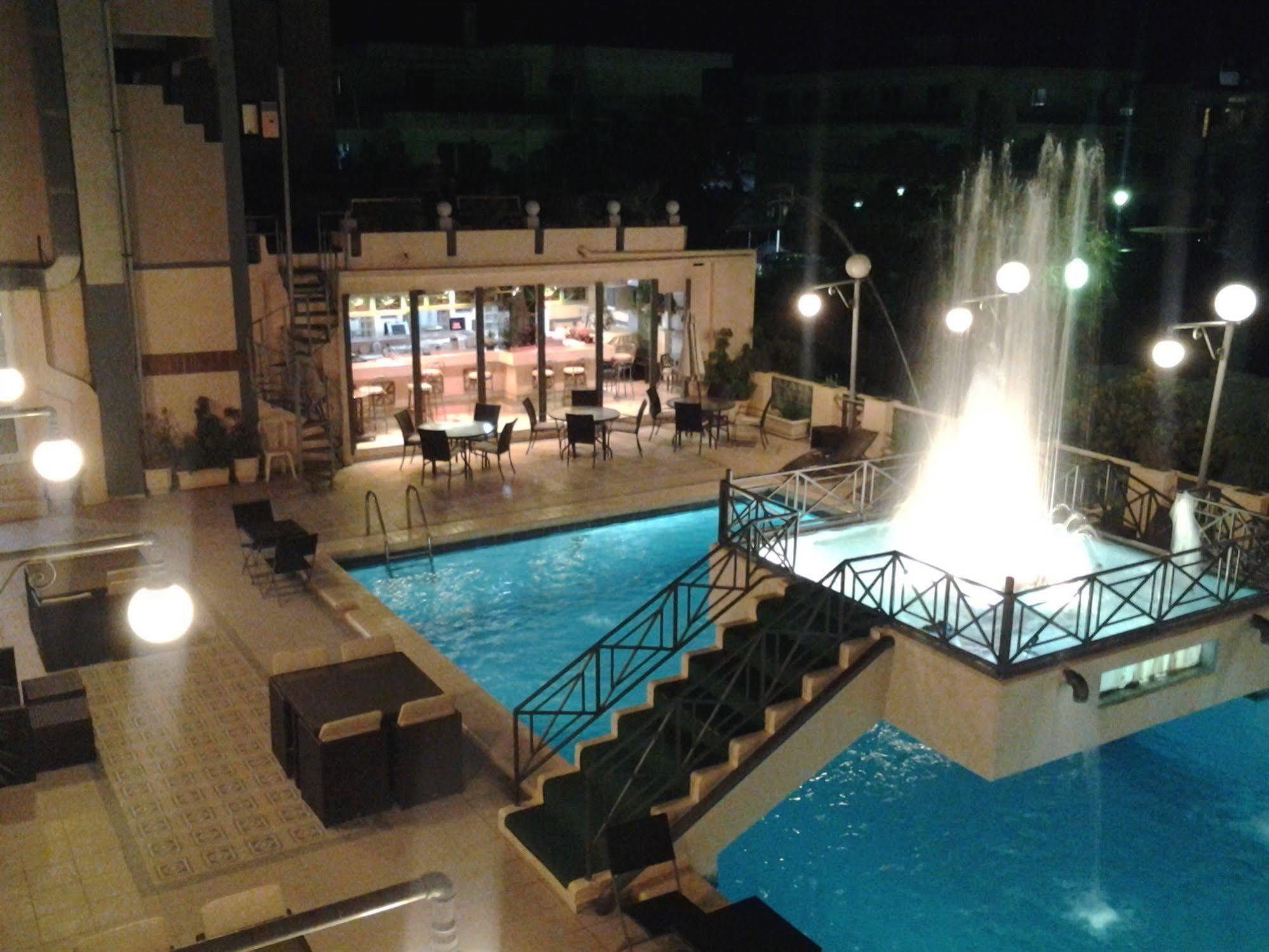 Hotel Rainbow
